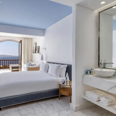 Mykonos Grand & Otel Agios Ioannis Diakoftis